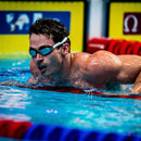 Xceed – Schwimmbrille – Erwachsene – Silberne verspiegelte Titanlinse – Weiß/Schwarz